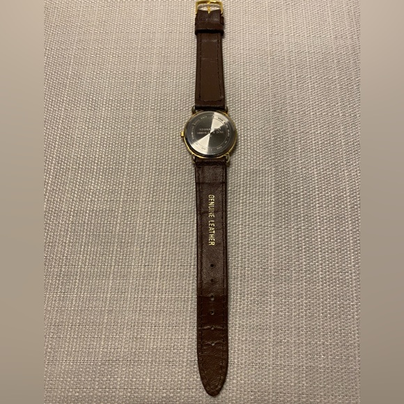 Vintage Carriage by Timex Women’s Watch - Picture 3 of 5